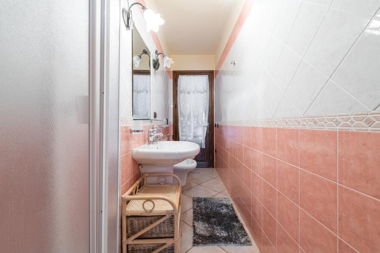 Appartamento Chia Grande Экстерьер фото